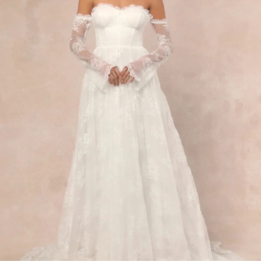 Lulu's Maurine White Lace Off-Shoulder Wedding Dress - Picture 4 of 4